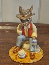Royal Doulton WALTZING MATILDA BUNNYKINS DB236  Boxed LIMITED EDITION  1024/2001
