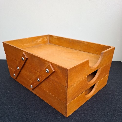 Vintage mid century wooden - mid,