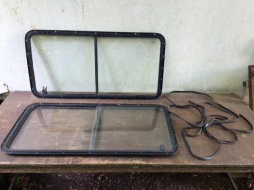 Ldv convoy pilot pair - /, pilot,