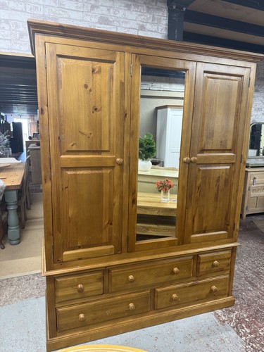 Triple pine wardrobe - triple,