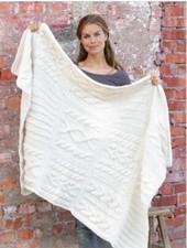 CREAM CHUNKY PATCHWORK CABLE AFGHAN BLANKET KNITTING PATTERN 38 X 63" 