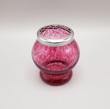 Small pink Heron Glass rose bowl vase