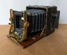 Sanderson's Hand and Stand