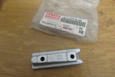 2004 NOS YAMAHA FZS1000 FZ-1 FOOTREST ARM 5LV-2741A-00