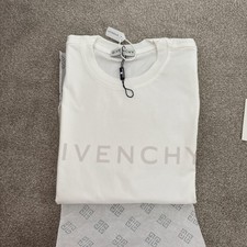 Givenchy Men's T-Shirt Size