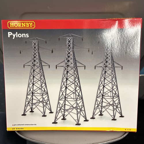Hornby r530 pylons - pylons, oo