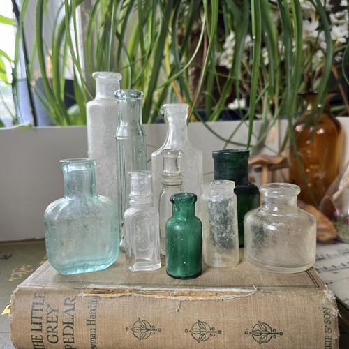 Vintage apothecary chemist
