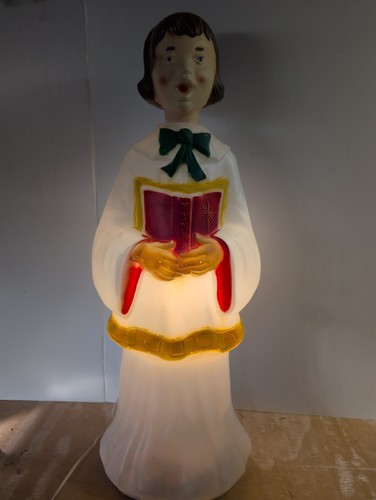 Vintage choir girl - 30”,