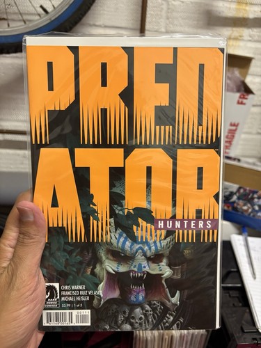 Predator hunters dark horse - dark,