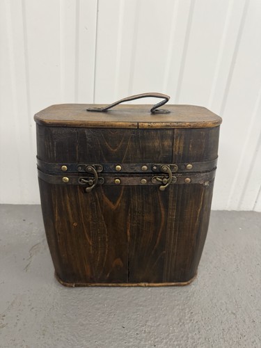 Antique wooden wine - wooden, storage