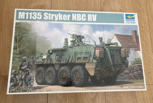 Trumpeter model kit 01560 - model,