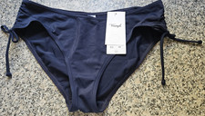 Triumph bikini bottoms women