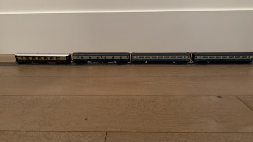 Hornby gauge coach job - oo,