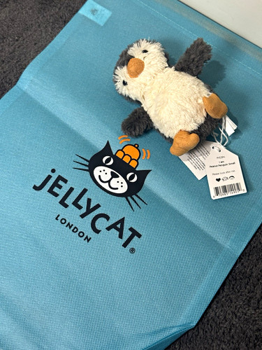 Jellycat peanut penguin - peanut, small