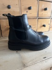 Russell And Bromley Black