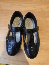 Girls Clarks Black Patent T