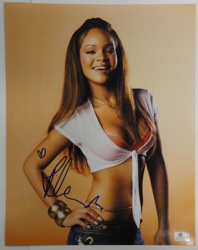 Rihanna autograph music - autograph,