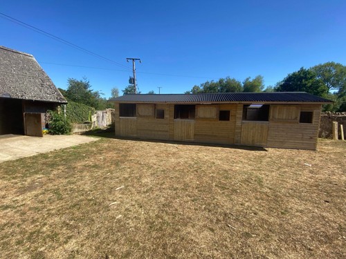 12ft 36ft horse stable - x,