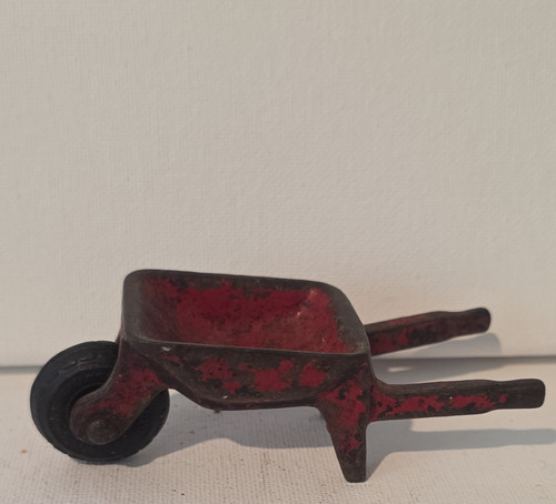 Arcade cast iron toy - arcade,