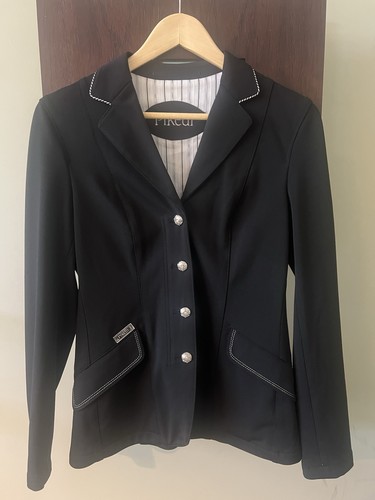 Black pikeur showjumping - black,