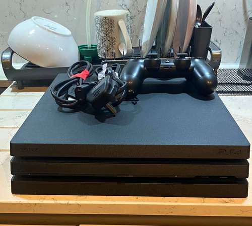 Sony playstation pro - 4, 1tb