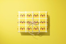 Pikachu wrapping paper |