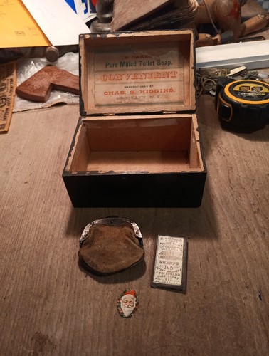 Antique advertising toilet - ,