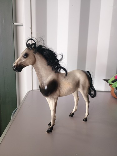 Vintage pedigree sindy horse - sindy,