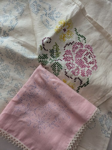 Vintage tablecloths for - 2,