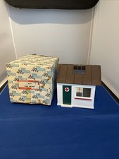 SCALEXTRIC TRI-ANG 1960s A211 FIRST AID HUT BOXED ORIGINAL