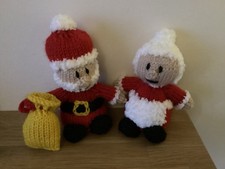 6” Santa And Mrs Claus, Hand