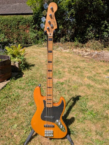 Squier classic vibe 70s jazz - classic,