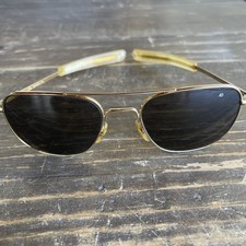 American Optical AO Eyewear Gold Frame Original Pilot Sunglasses 57 20 140