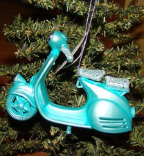 Department 56 - MOPED, Scooter