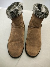 Size 42/8 Cotton Traders Comfy