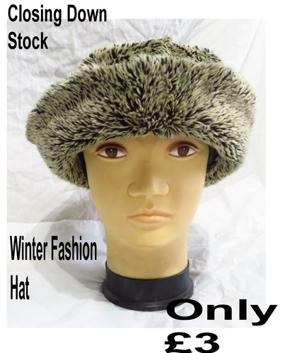 Ladies fashion hat with - with, brim