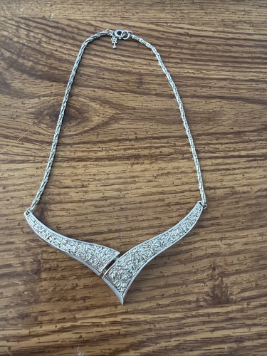 Vtg crown trifari - crown,