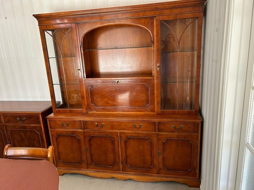 Classic bradley yew display - classic,