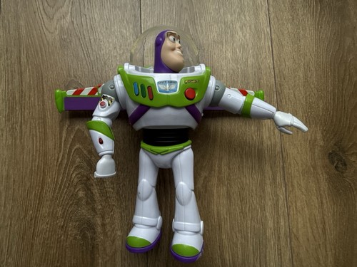 Buzz lightyear action figure - lightyear,