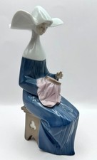 Lladro 5501 Time to Sew