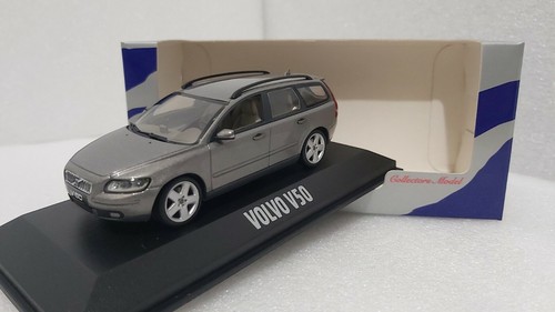 Volvo v50 estate 2003 - estate, dark