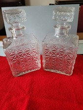 Stunning square Heavy Crystal Cut Glass Whiskey Decanter