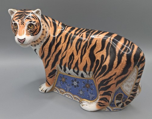 Royal crown derby paperweight - crown,