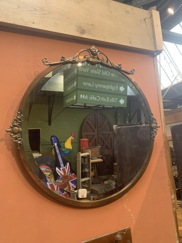 Elegant circular bronze - bronze, framed