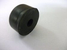 Kawasaki tank rubber GPZ 900R,W650,ER6N/F & Various. Part number 92075-125.