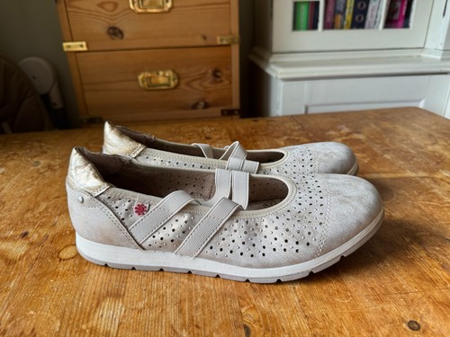 Womens relife pavers - relife,