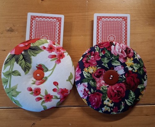 Playing card holders - x,