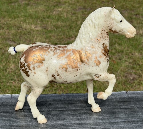 Breyer custom gold - gold, paint