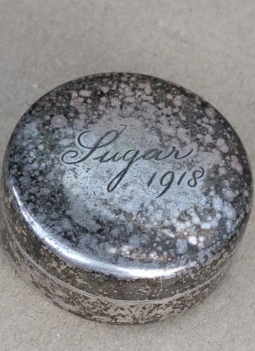 Sugar 1918 engraved antique - 1918,