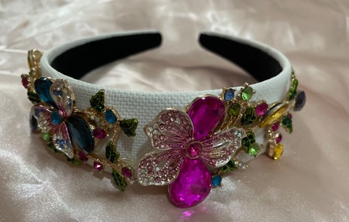 White flower jewel headband - white,